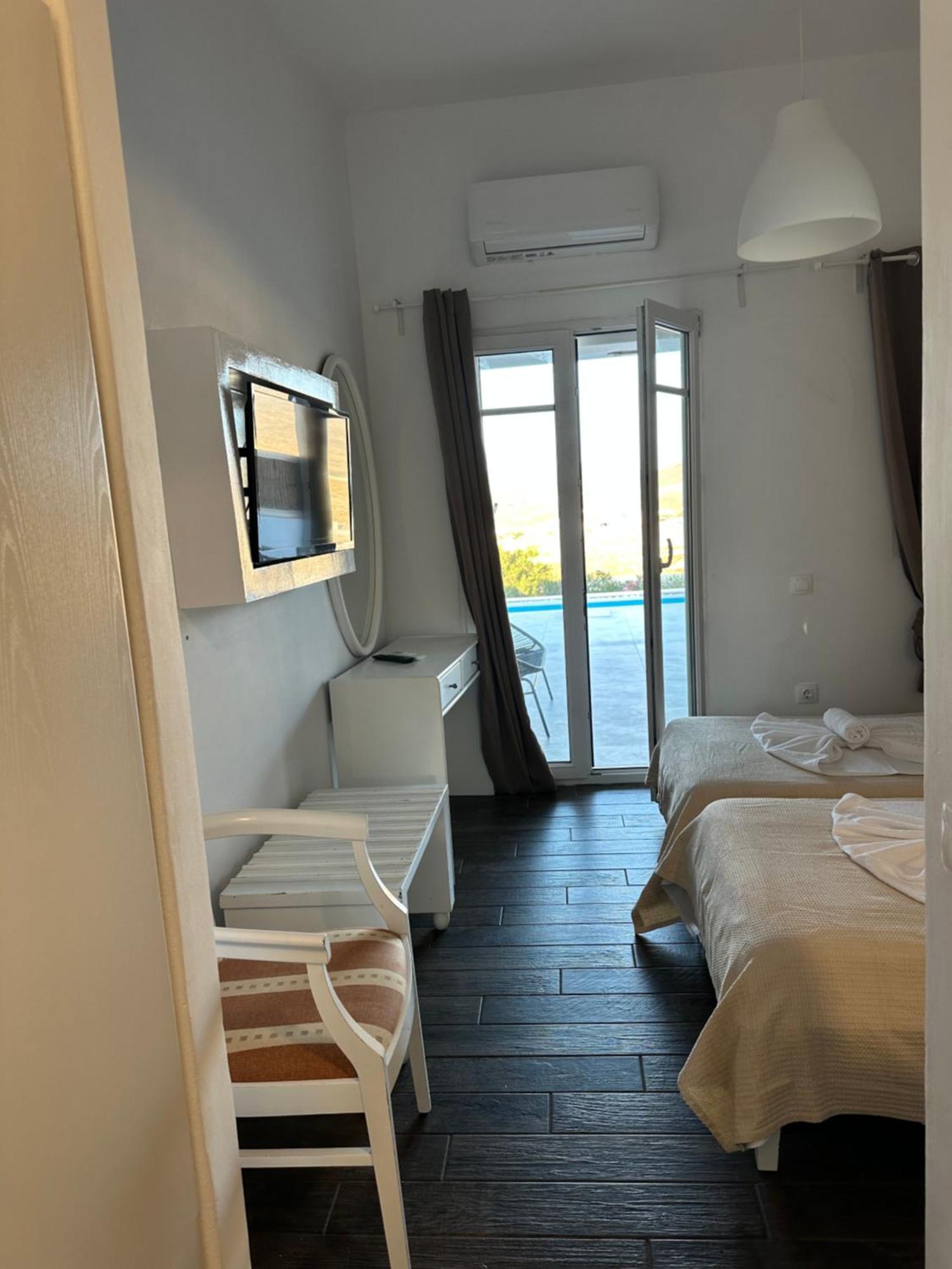 Ene'S Mykonos Apartment Klouvas Exterior photo