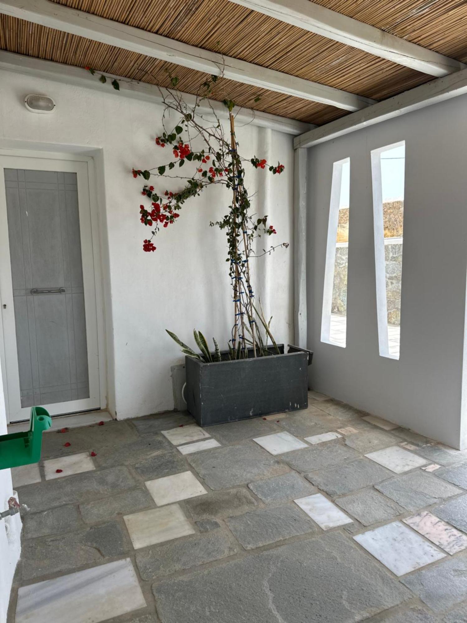 Ene'S Mykonos Apartment Klouvas Exterior photo